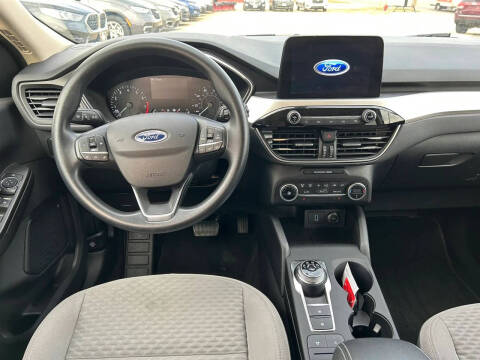 2020 Ford Escape SE