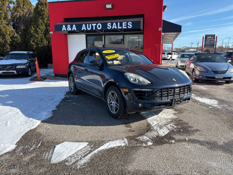 2018 Porsche Macan Sport Edition's photo