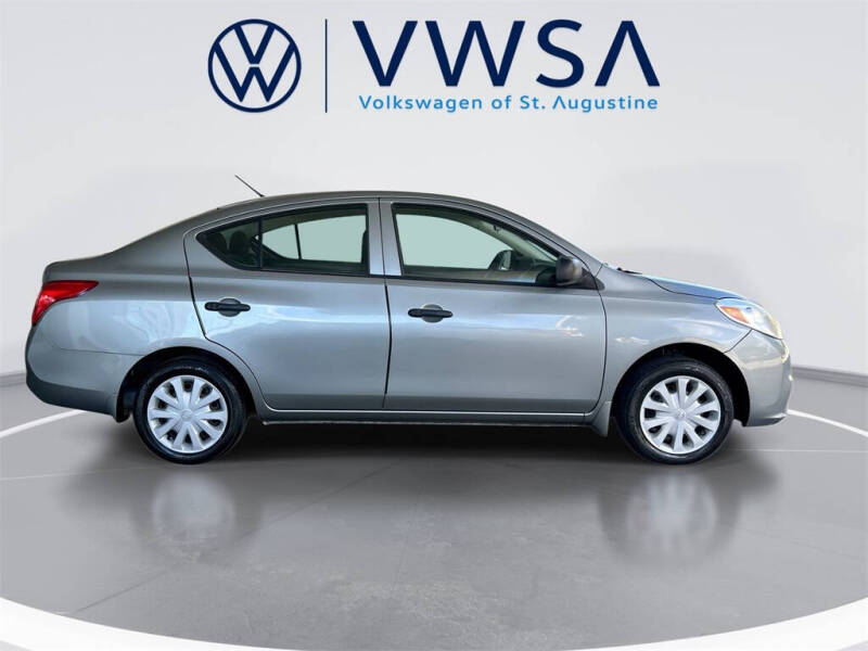 2012 Nissan Versa 1.6 S