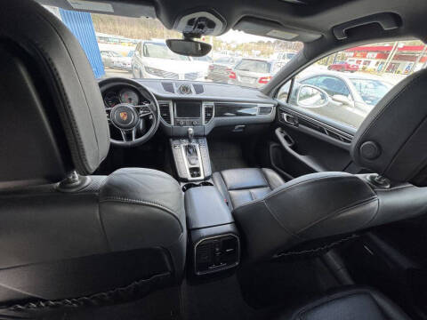 2015 Porsche Macan S