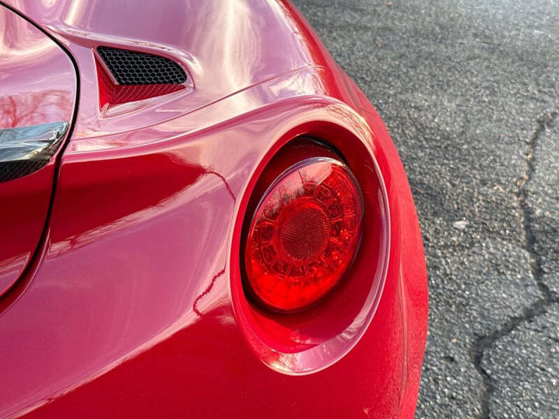 2015 Alfa Romeo 4C Launch Edition