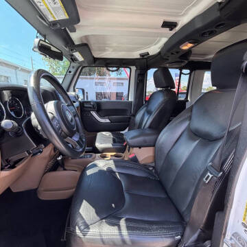 2013 Jeep Wrangler Unlimited Sahara