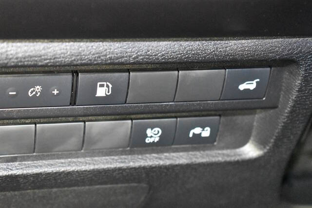 2024 Mitsubishi Outlander PHEV SE