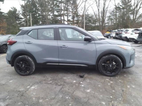 2024 Nissan Kicks SR