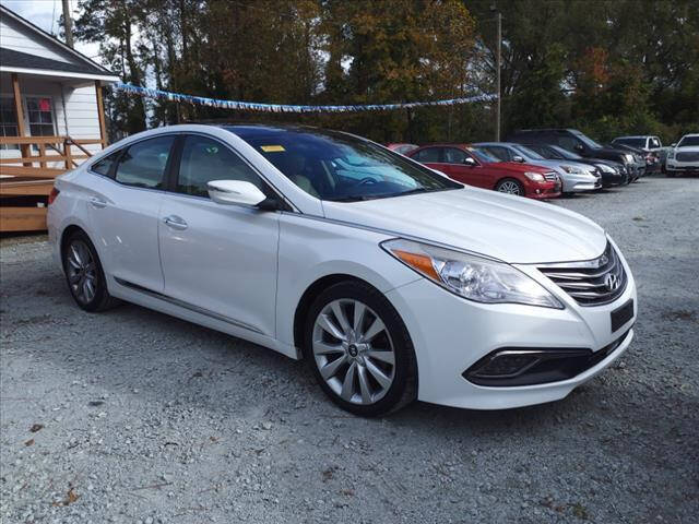 2016 Hyundai Azera for sale at Town Auto Sales LLC in New Bern NC