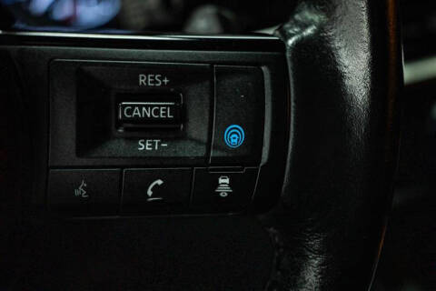 2023 Nissan Pathfinder SV