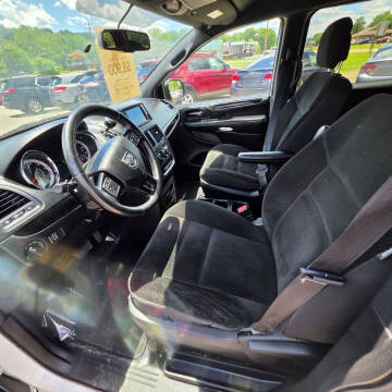 2017 Dodge Grand Caravan SE Plus