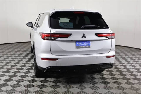 2022 Mitsubishi Outlander Black Edition