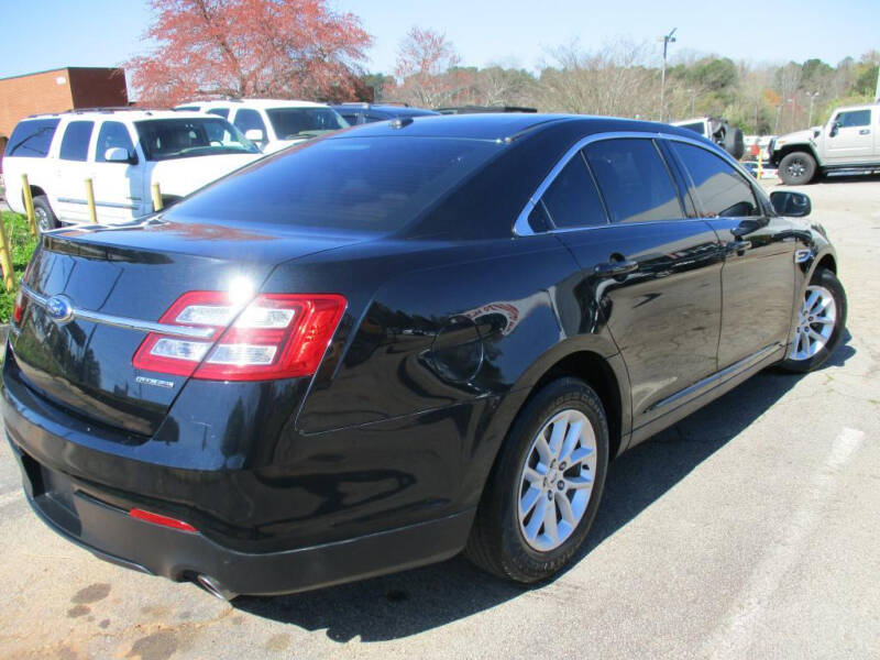 2014 Ford Taurus SE
