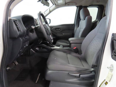 2023 Nissan Frontier S