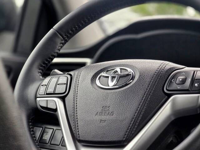 2016 Toyota Highlander Hybrid Limited Platinum