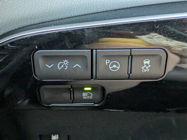 2020 Toyota Prius LE