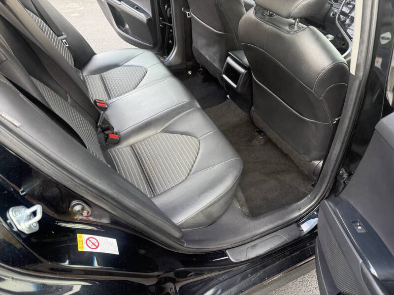 2018 Toyota Camry SE