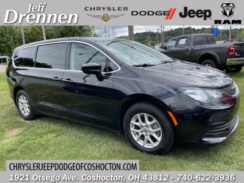 2017 Chrysler Pacifica for sale at JD MOTORS INC in Coshocton OH