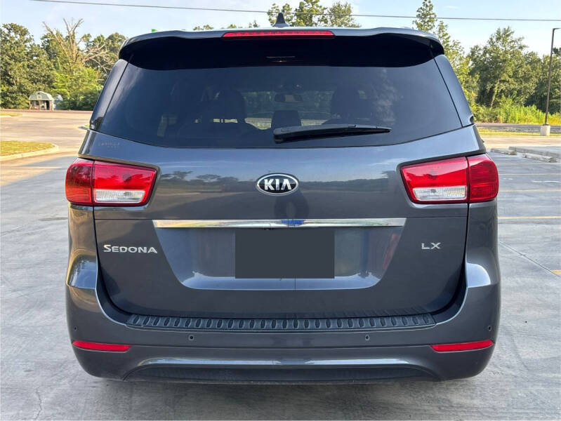 2016 Kia Sedona LX