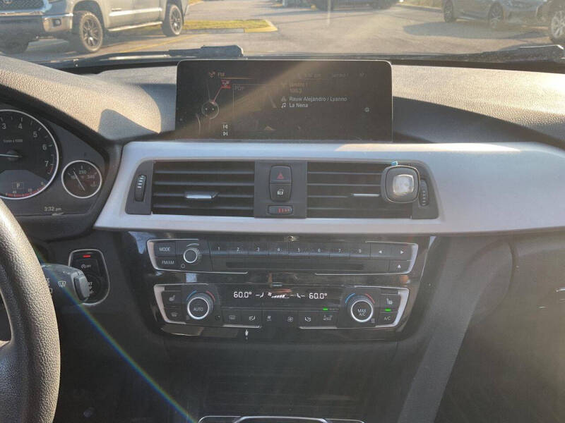 2016 BMW 3 Series 320i xDrive