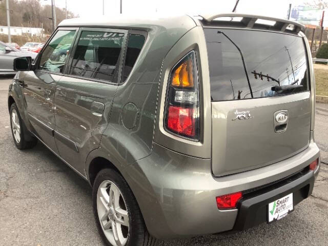 2010 Kia Soul +
