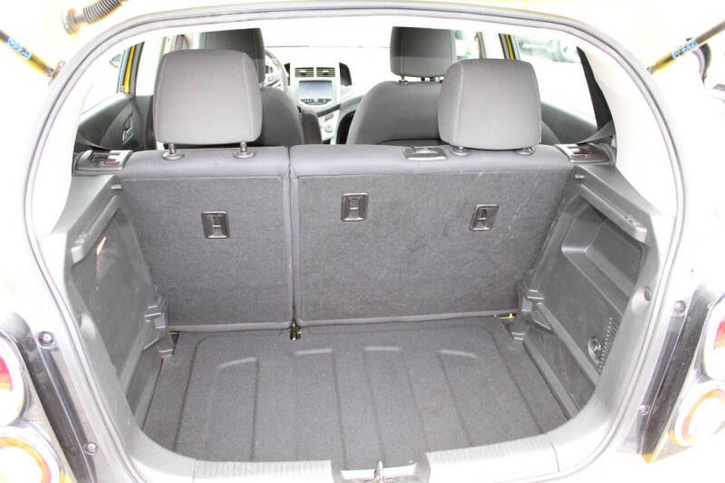 2016 Chevrolet Sonic LT Manual