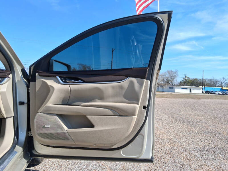 2016 Cadillac XTS Standard