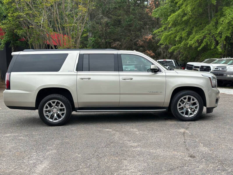 2017 GMC Yukon XL SLE