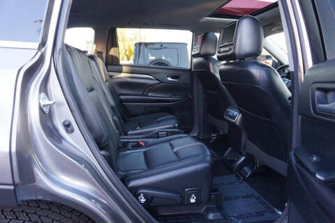 2017 Toyota Highlander