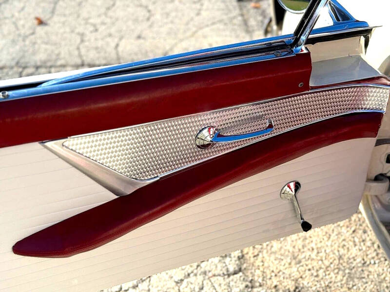 1955 Ford Thunderbird