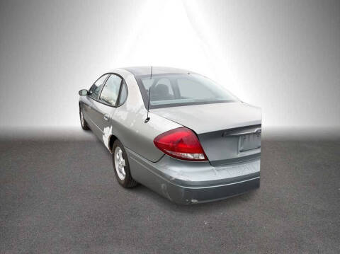 2006 Ford Taurus SE
