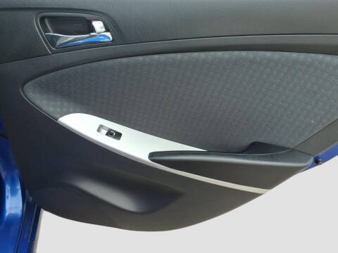 2013 Hyundai Accent SE