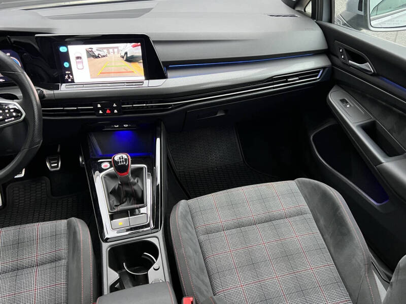 2023 Volkswagen Golf GTI SE