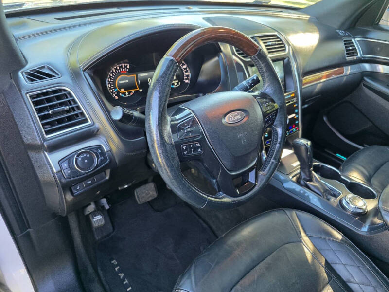 2018 Ford Explorer Platinum