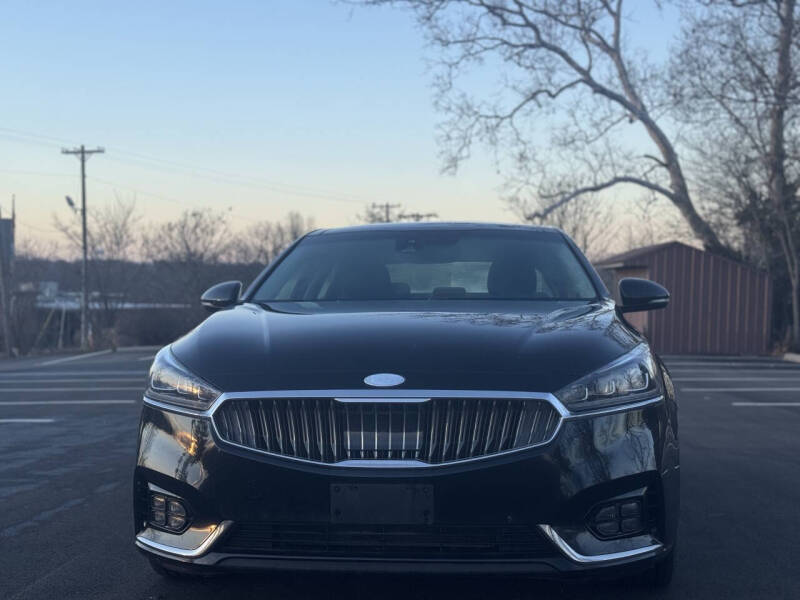 2017 Kia Cadenza Technology