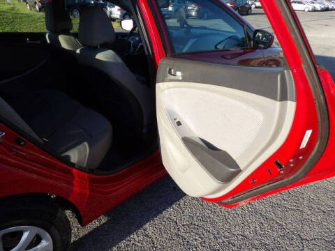 2012 Hyundai Accent GS