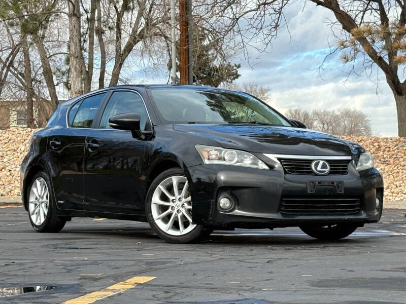 2012 Lexus CT Premium's photo