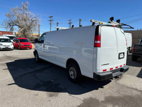 2020 Chevrolet Express 2500
