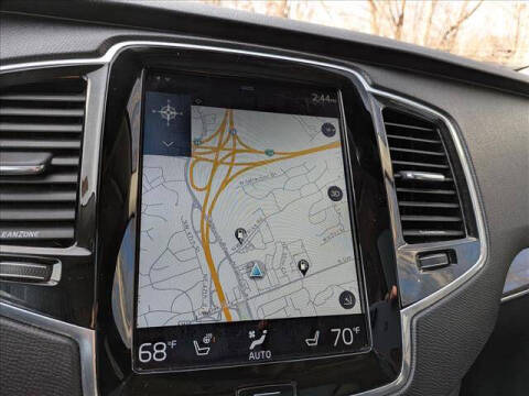 2016 Volvo XC90 T6 Momentum