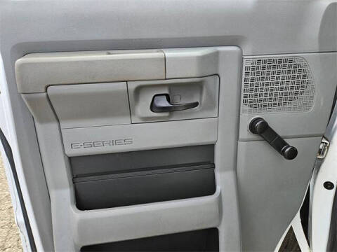 2011 Ford E-Series E-350 SD