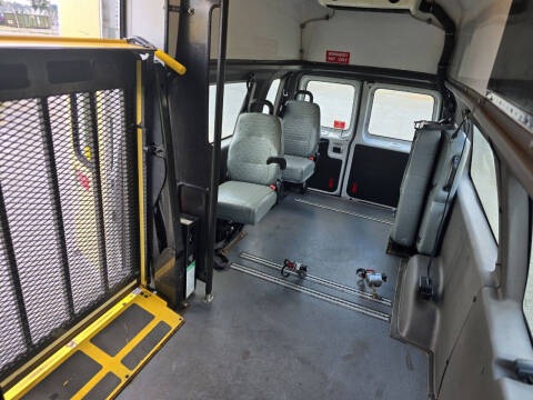 2012 Ford E-Series E-350 SD