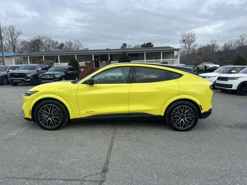 2025 Ford Mustang Mach-E Premium