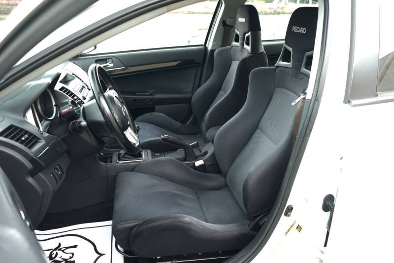 2013 Mitsubishi Lancer Evolution GSR