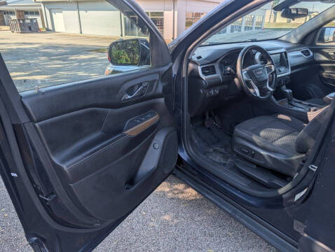 2017 GMC Acadia SLE-2