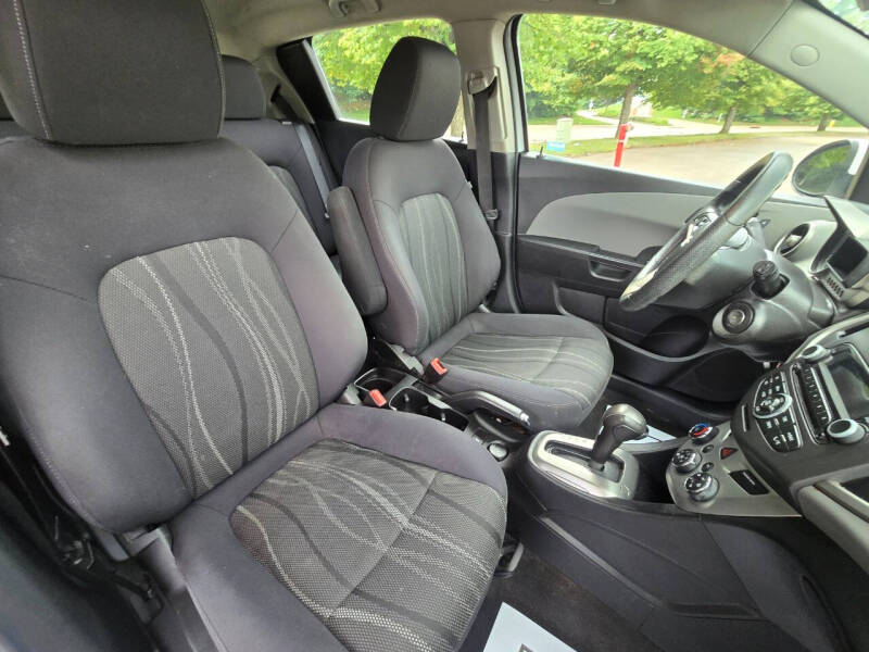 2015 Chevrolet Sonic LT Auto