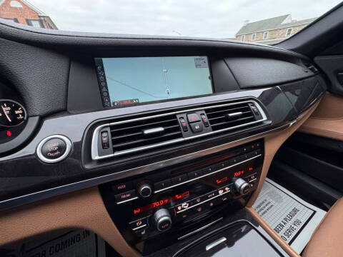 2011 BMW 7 Series 740i