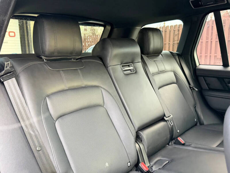 2020 Land Rover Range Rover P525 HSE