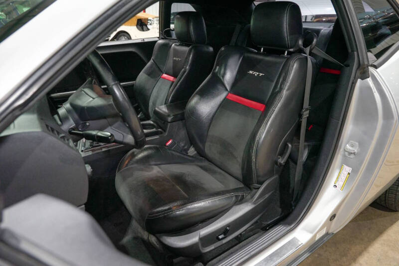 2009 Dodge Challenger SRT8