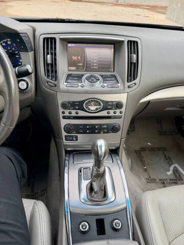 2015 Infiniti Q40