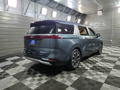 2024 Kia Carnival EX