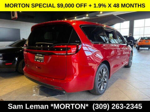 2026 Chrysler Pacifica Select