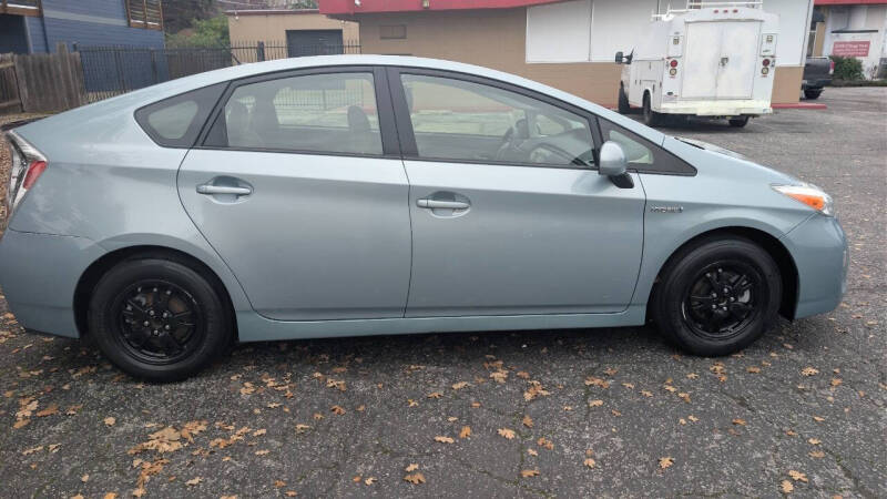 2014 Toyota Prius Three