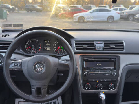 2013 Volkswagen Passat S PZEV