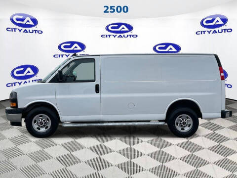 2023 GMC Savana 2500